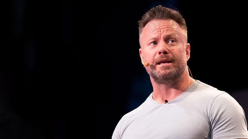 Tributes Flow for Business Coach and Motivational Speaker Kerwin Rae
