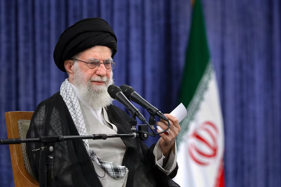 Iran’s Khamenei Dismisses US Nuclear Proposal, Vows to Keep Enriching Uranium