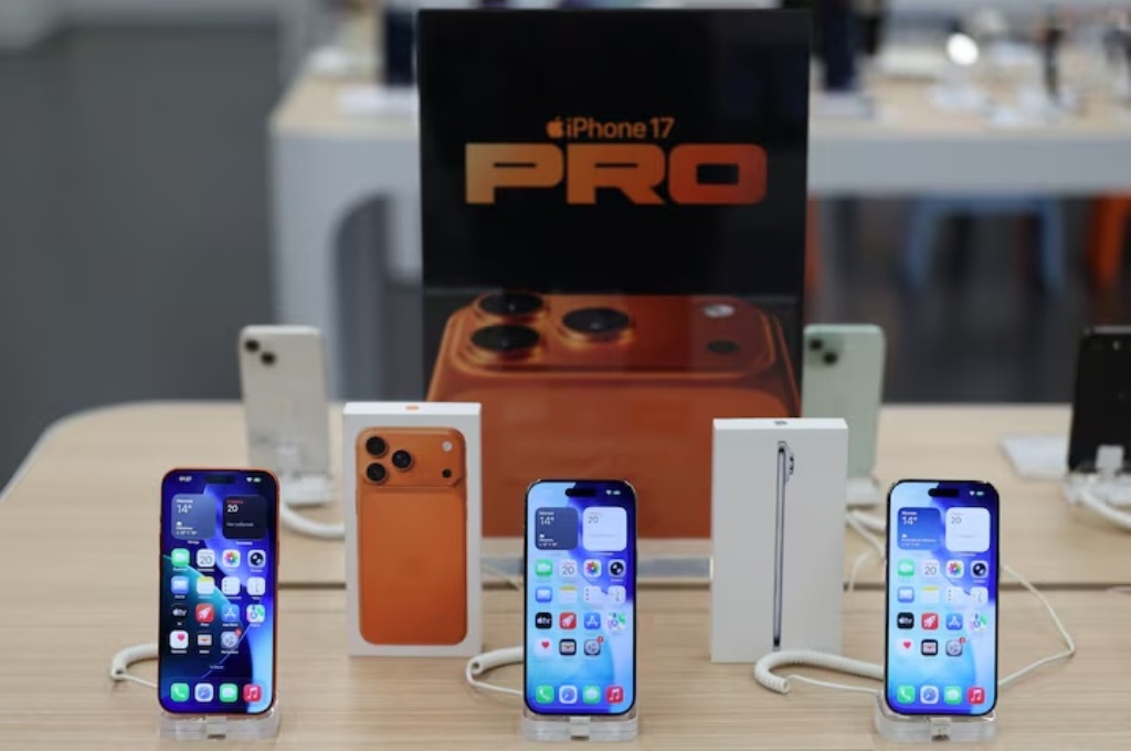 Apple Unseats Nvidia to Become World’s Most Valuable Company as AI Bets Shift